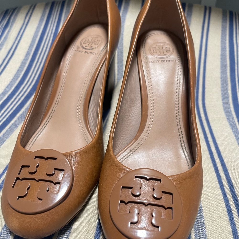 Tory Burch pumps